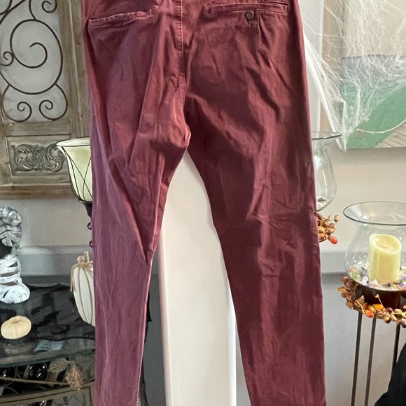 Like New American Eagle outfitters 360 extreme flex mens slim wine color 29 x 32 - Picture 5 of 7